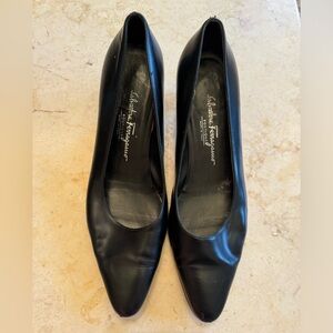 Salvatore Ferragamo kitten heels size 9.5